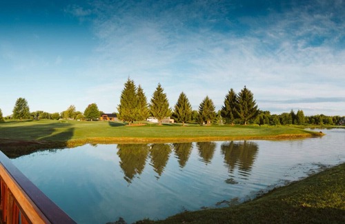 Dashwood Cabaña | Waterfront / Private Beach w/Hot Tub by Grand Bend