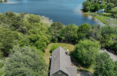 West Dennis Casa | Waterfront Private Dock Peaceful Retreat