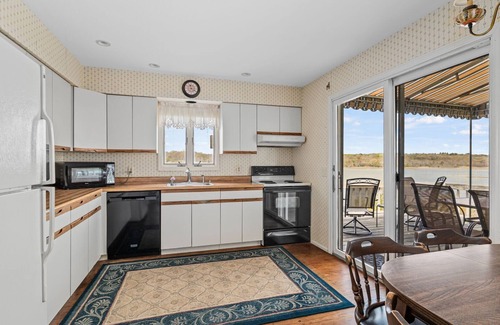 Saunderstown Casa | Propiedad frente al mar en Pettaquamscutt Cove en Narrow River