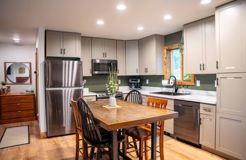 Matamoras Casa | Waterfront Ranch on The Delaware River