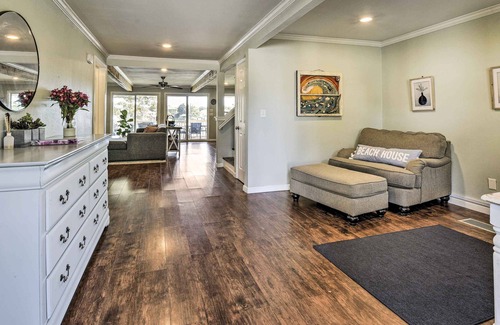 Wright Casa | Waterfront Retreat w/ Dock < 3 Mi to Beach!