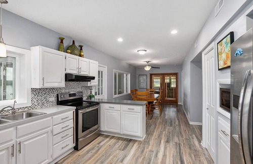 Newaygo Complejo | Waterfront Resort: Kayaks, Bikes, Docks, BBQ