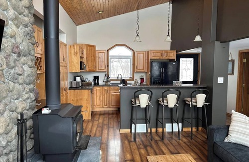 Petersfield Cabaña | Waterfront Retreat with Dock & Fireplace – Hunt, Fish, or Simply Escape