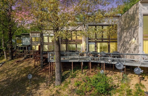Camden Condominio | Waterfront Retreat for the whole family