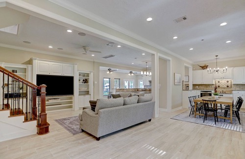 Willis Casa | Waterfront retreat on quiet cove - Sleeps 20