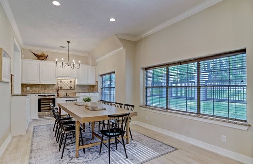 Willis Casa | Waterfront retreat on quiet cove - Sleeps 20