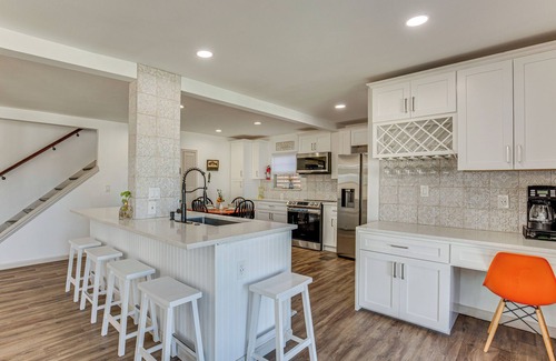 Quinlan Casa | Waterfront Retreat w/ Dock on Lake Tawakoni!