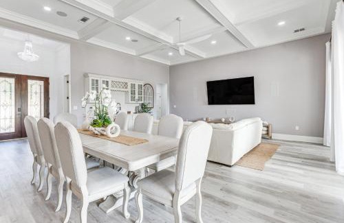 South Pensacola Casa | Waterfront Retreat with Outdoor Oasis in Pensacola