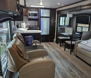 New Point Otro | Waterfront RV with Boat dock