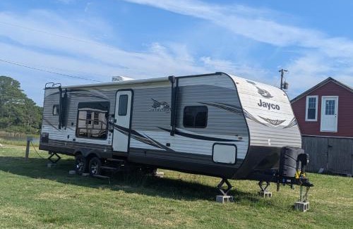 New Point Otro | Waterfront RV with Boat dock