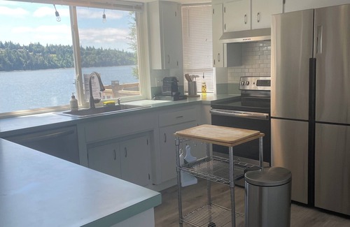 Shelton Casa | Waterfront Shelton Retreat With Beach Access
