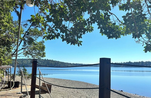 Shelton Casa | Waterfront Shelton Retreat With Beach Access