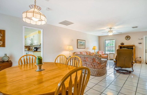 Big Coppitt Key Casa | Waterfront, Single-Story Home on a Canal w/ Dock, Kayaks, AC - 1 Small Dog OK