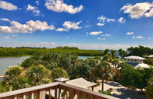 Placida Casa | Frente a la bahía con kayaks, muelle privado y acceso privado a la playa - Capacidad para 8 personas,