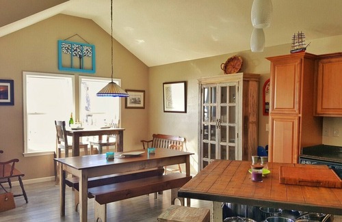 Colington Casa | Waterfront Soundfront, Fenced for Dogs 🐶, Kayak, Bikes, Beautiful Sunsets