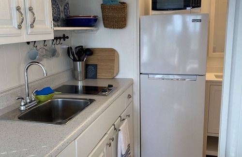 North Truro Apartamento | Waterfront Studio/Condo/Beach Access