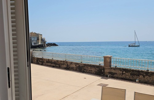 Erbalunga Apartamento | WATERFRONT STUDIO