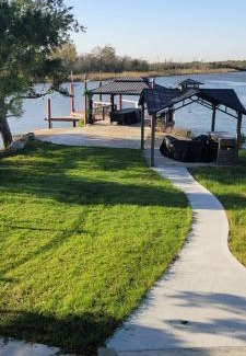 Baytown Casa | Waterfront Studio