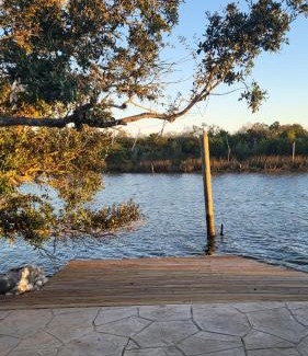 Baytown Casa | Waterfront Studio