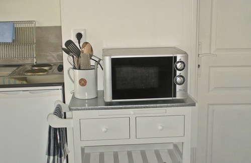 Marseillan Apartamento | Estudio frente al mar con bañera de hidromasaje y estacionamiento seguro, ideal para parejas (se admiten perros)