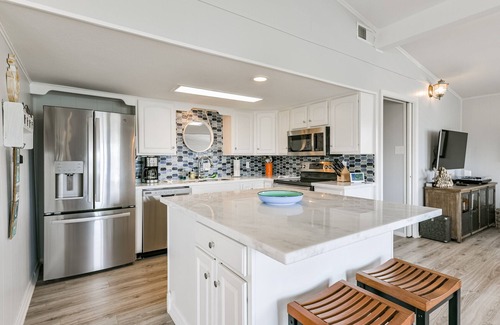 Jamaica Beach Casa | Waterfront - The Blue Heron House