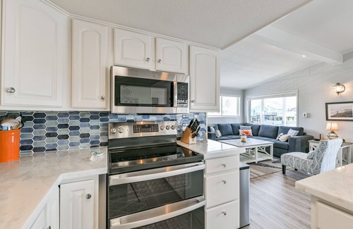 Jamaica Beach Casa | Waterfront - The Blue Heron House