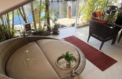 Eastern Shores Casa | Waterfront Townhome in Exclusive Eastern Shores – Relax & Unwind