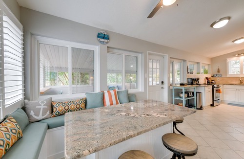 Topping Casa | Waterfront Topping Vacation Home w/ Boat Dock!
