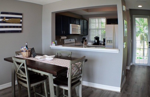 Ruskin Casa | ★ Escapada costera ★ 4 balcones ★ Acceso privado a la playa - 2BR Waterfront Townhome