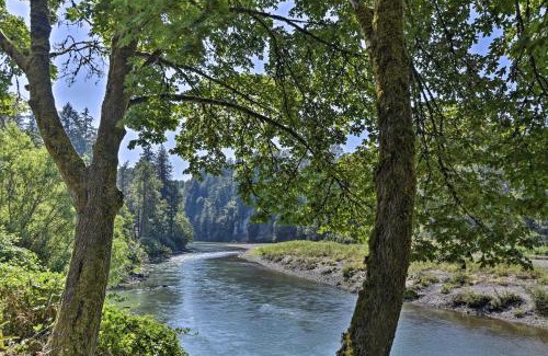 Troutdale Casa | Waterfront Troutdale Hideaway Sandy River Fishing