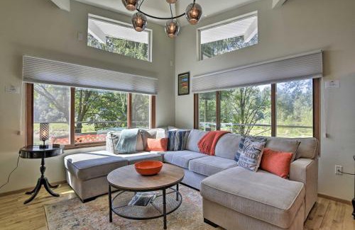 Troutdale Casa | Waterfront Troutdale Hideaway Sandy River Fishing