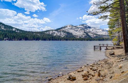 Truckee Casa | Waterfront Truckee Cabin on Donner Lake!