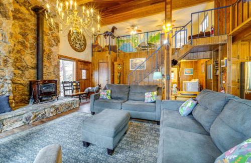 Truckee Casa | Waterfront Truckee Cabin on Donner Lake!