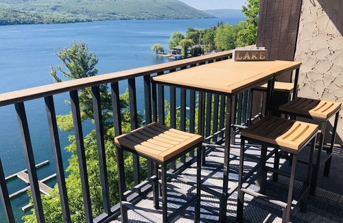 Canandaigua Condominio | Waterfront two story condo