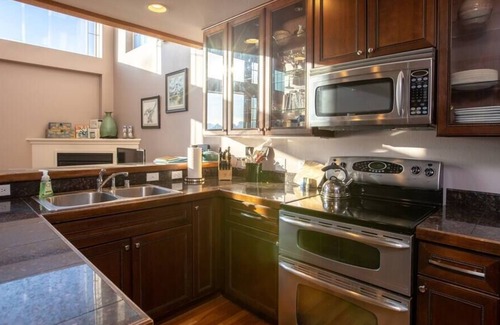 Homer Casa | Homer, AK Waterfront Town Home, capacidad para 10 personas