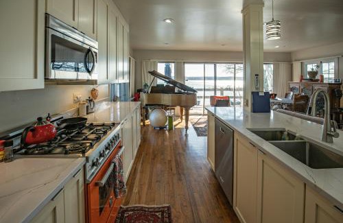 Canandaigua Casa | waterfront