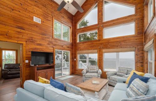 Saint Helena Island Casa | Waterfront Escape - Seasonal Pool - Perfect for Families and Friends!