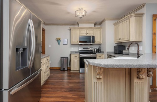 Saint Helena Island Casa | Waterfront Escape - Seasonal Pool– Perfect for Families & Friends!