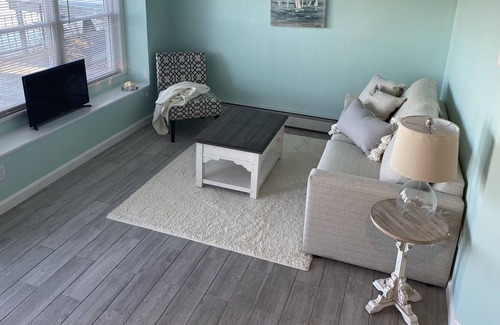 Warwick Casa | Waterfront