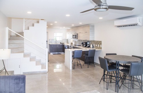 Jolly Harbour Chalet De Esquí | Waterfront Villa 247C South Finger