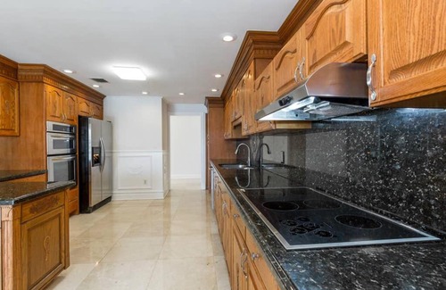 Surfside Villa | Waterfront Villa on Protected Cove
