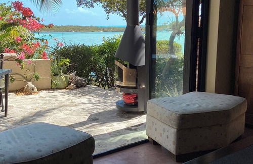 Ocean Point Villa | Playa frente al mar Caribe en la ensenada de Silly Cay con hermosas vistas y acceso al agua