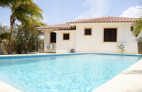 Kralendijk Villa | Waterfront Villa con piscina en Península