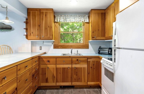 Lyman Casa | Waterfront w/ Kayak's, SUP's and Ping Pong Table!