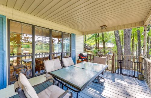 Athens Casa | Waterfront Wheeler Lake Home with Furnished Deck