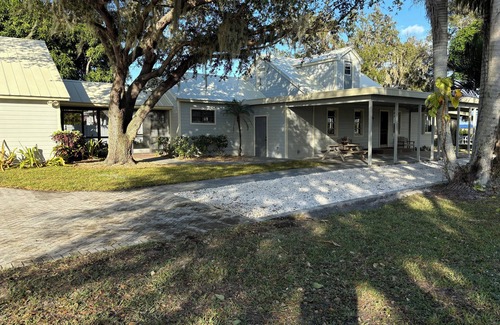 Palm City Cabaña | Waterfront! Wide Views! Large Dock & Lift! 3/2 Cottage on Saint Lucie River