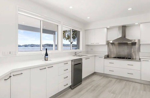 Salamander Bay Casa | Waterfront Wonderland, 41 Foreshore Drive