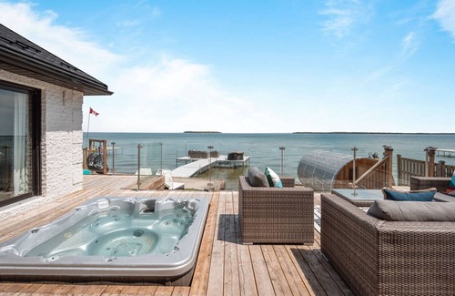 Alcona Cabaña | Vrbo Property