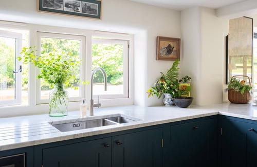 Salcombe Cabaña | Waterhead Cottage - a cottage that sleeps 10 guests in 5 bedrooms