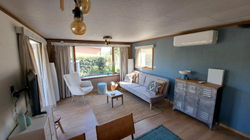 Ooltgensplaat Chalet De Esquí | Waterlodge met waterfiets op monumentaal fort